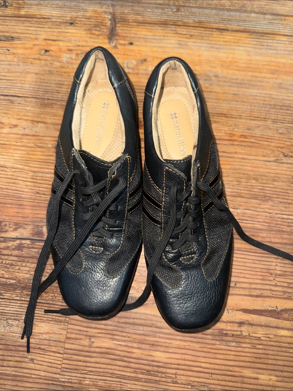 Naturalizer Black Lace-Up Leather & Mesh Sneakers